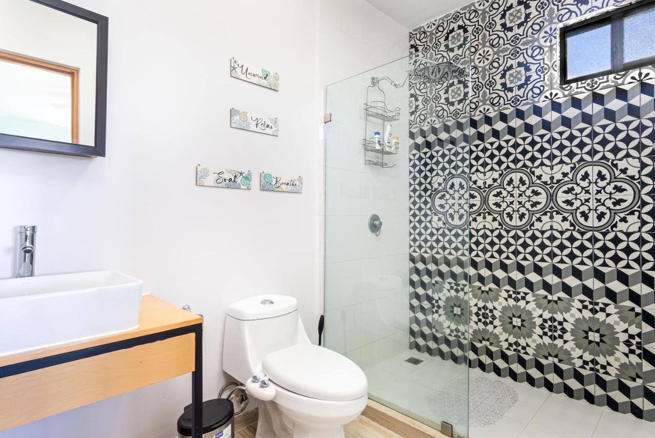 Stunning 2 Bedroom, 2 Bathroom Condo Just A 5 Minute Drive To The Beach Cabo San Lucas Exteriör bild